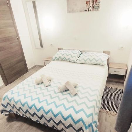 Apartments Close To Sandy Beach Сплит Экстерьер фото