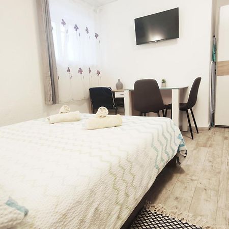 Apartments Close To Sandy Beach Сплит Номер фото