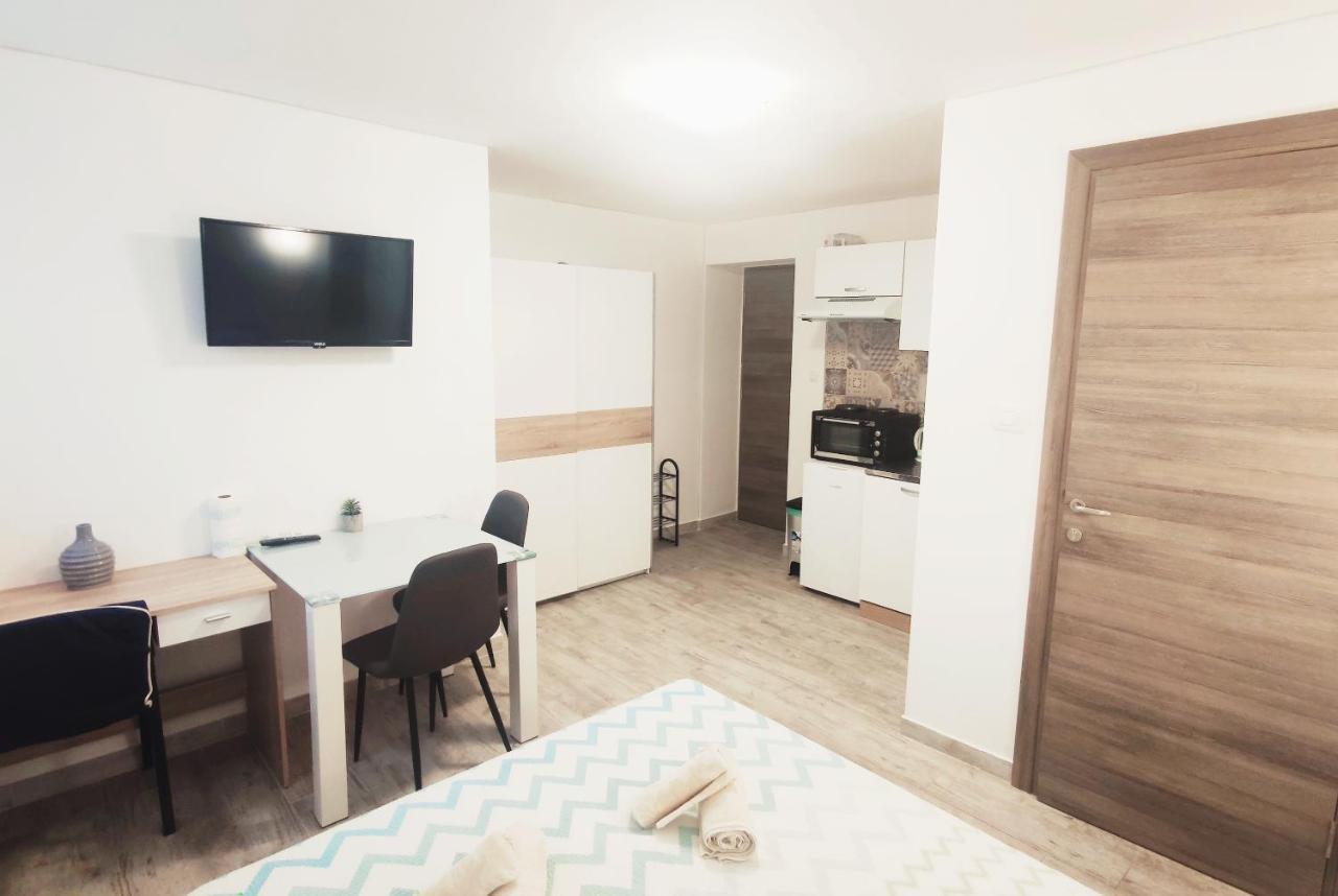 Apartments Close To Sandy Beach Сплит Экстерьер фото